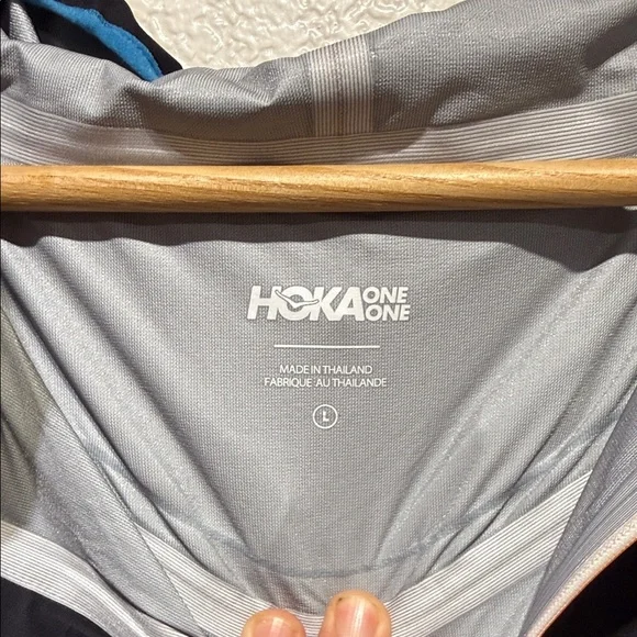 Hoka Men's Black Windbreaker with Rainbow Zipper - Picture 4 of 6